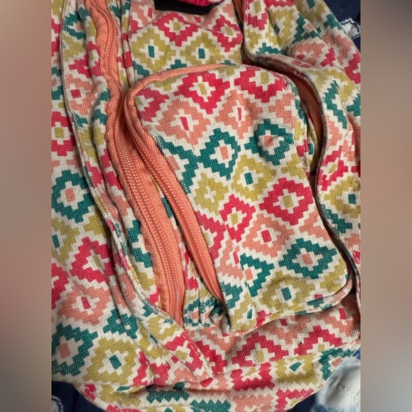 Kavu Spring Montage Aztec Tribal Rope Sling Backpack Crossbody - Picture 2 of 6